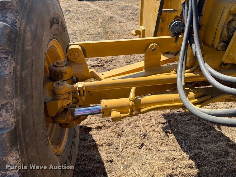 image for item FN3611 2011 Caterpillar 140M motor grader