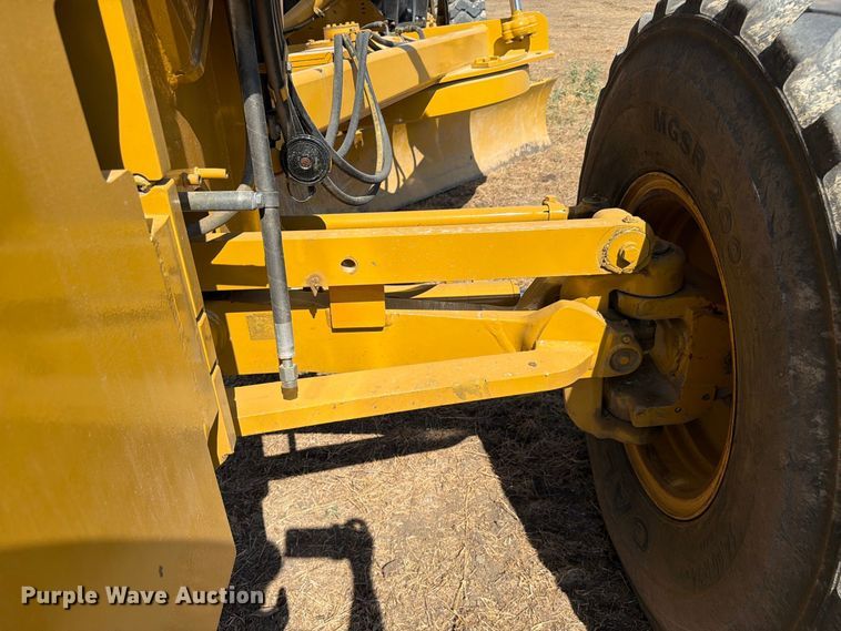 image for item FN3611 2011 Caterpillar 140M motor grader
