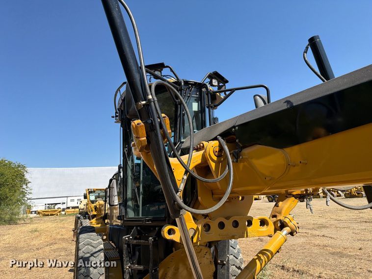 image for item FN3611 2011 Caterpillar 140M motor grader
