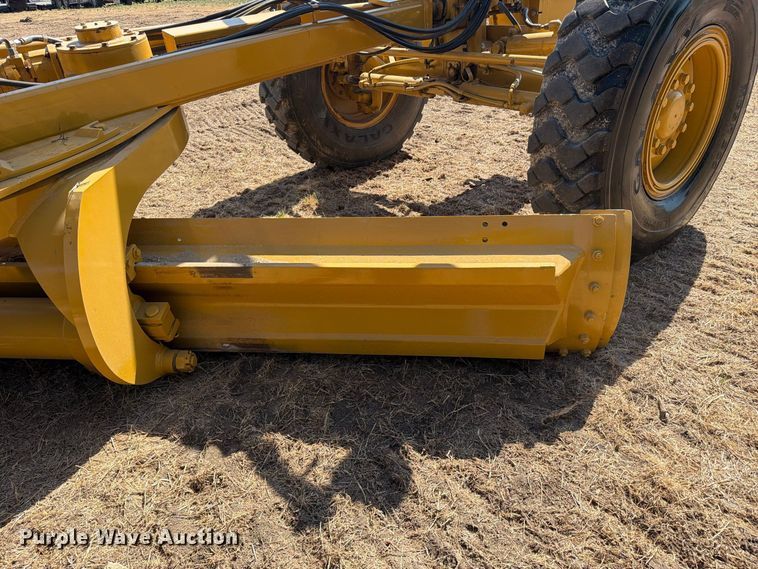 image for item FN3611 2011 Caterpillar 140M motor grader