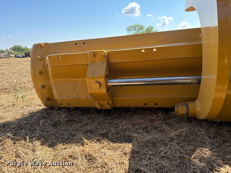 image for item FN3611 2011 Caterpillar 140M motor grader