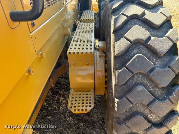 image for item FN3611 2011 Caterpillar 140M motor grader