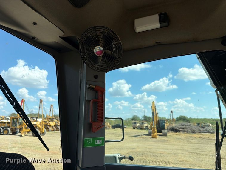 image for item FN3611 2011 Caterpillar 140M motor grader