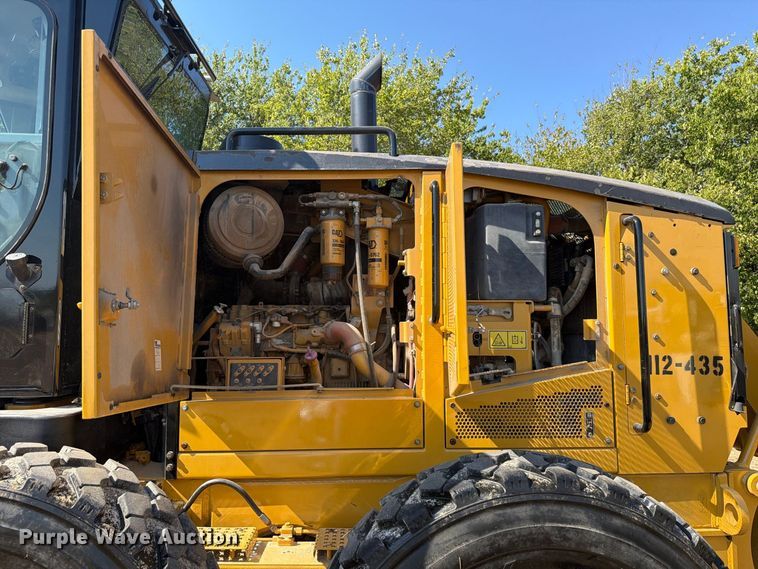image for item FN3611 2011 Caterpillar 140M motor grader