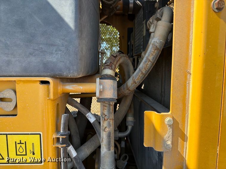 image for item FN3611 2011 Caterpillar 140M motor grader