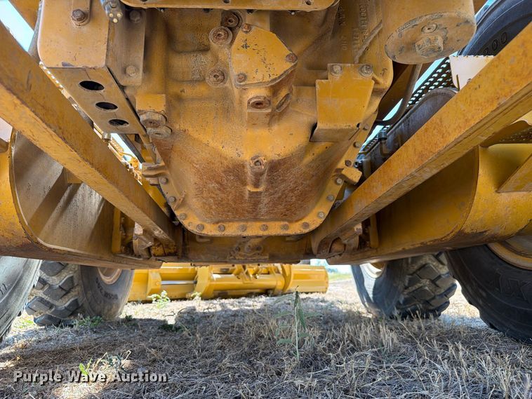 image for item FN3611 2011 Caterpillar 140M motor grader