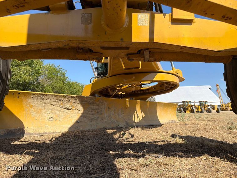 image for item FN3611 2011 Caterpillar 140M motor grader