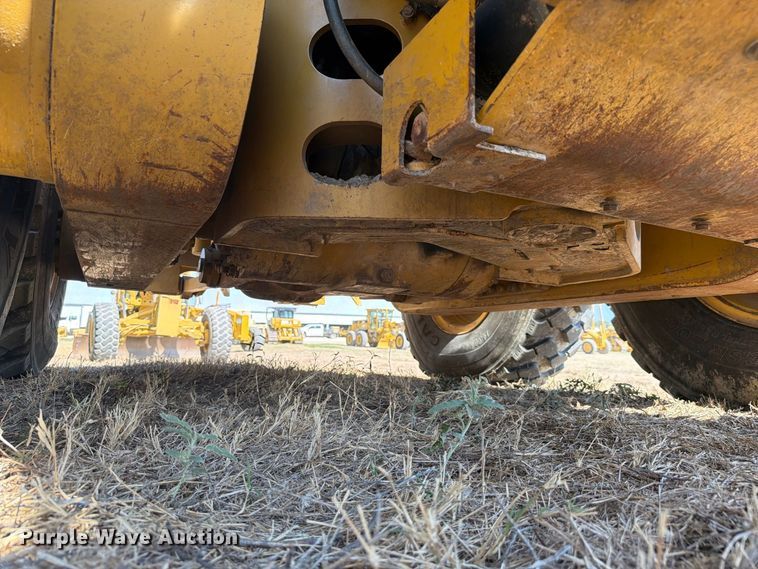 image for item FN3611 2011 Caterpillar 140M motor grader