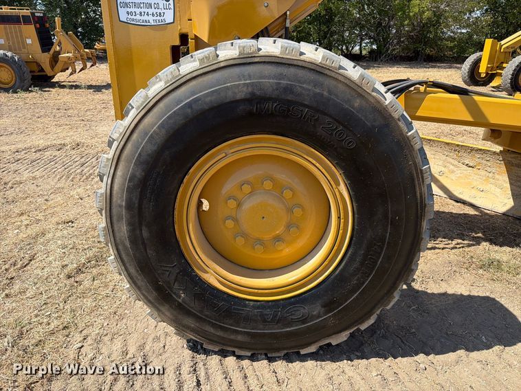 image for item FN3611 2011 Caterpillar 140M motor grader