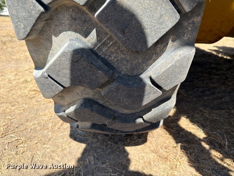 image for item FN3611 2011 Caterpillar 140M motor grader