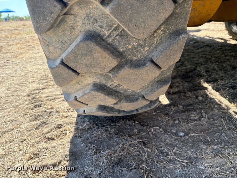 image for item FN3611 2011 Caterpillar 140M motor grader