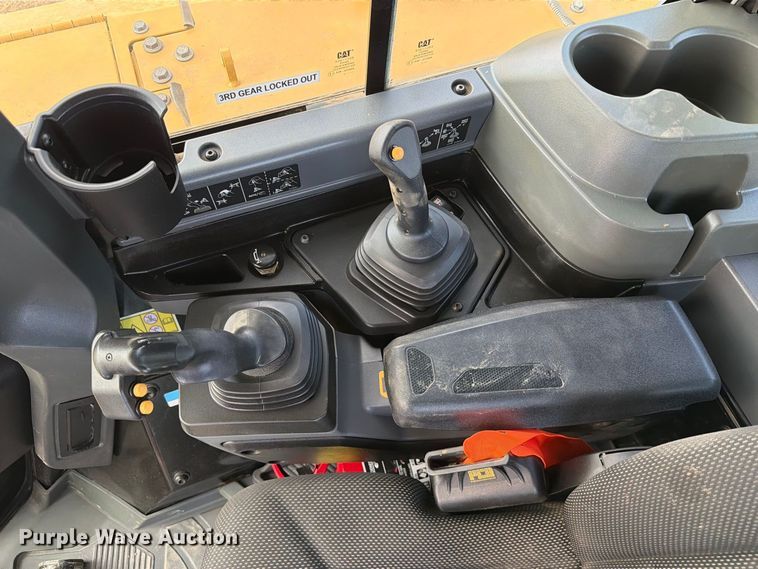 2024 Caterpillar D6 LGP