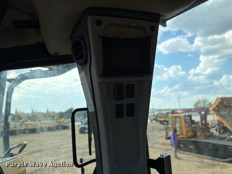 2024 Caterpillar D6 LGP