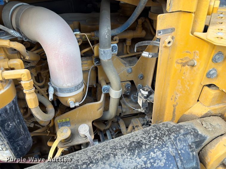 2024 Caterpillar D6 LGP