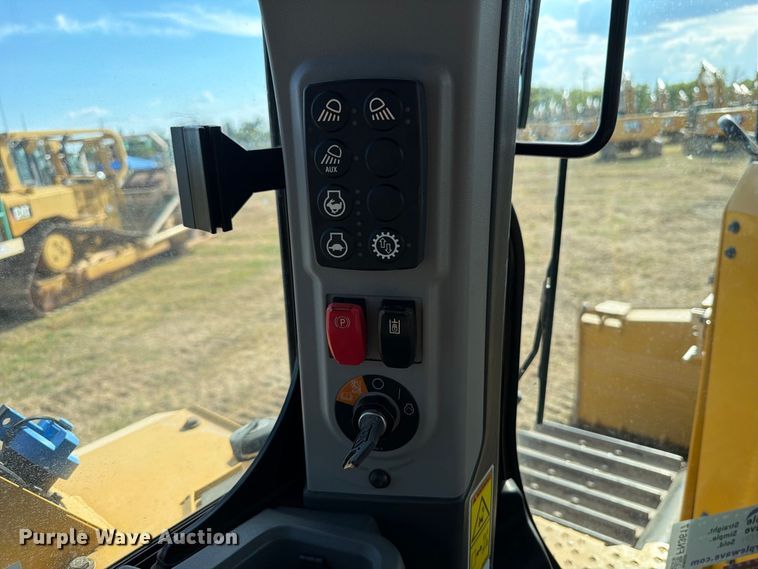 2024 Caterpillar D6 LGP