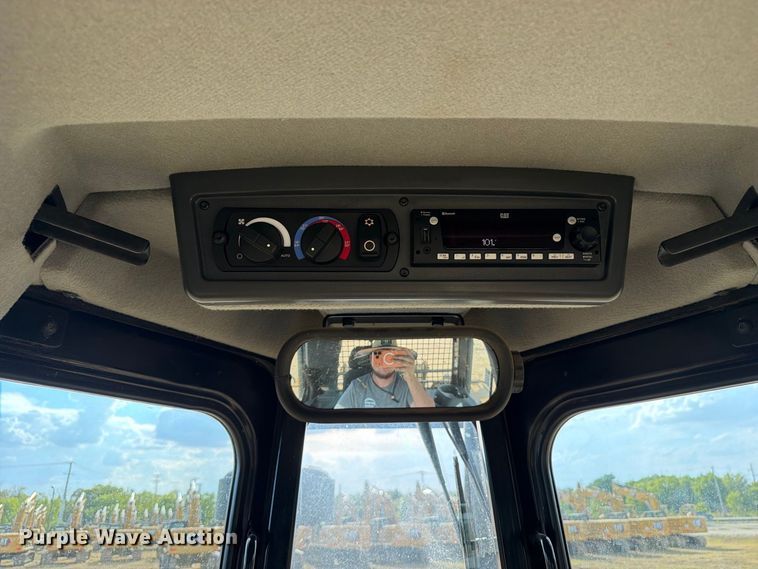 2024 Caterpillar D6 LGP