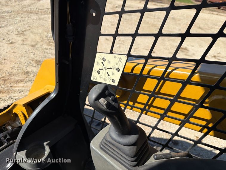 image for item FN3619 2022 Caterpillar 259 D3 tracked skid steer loader