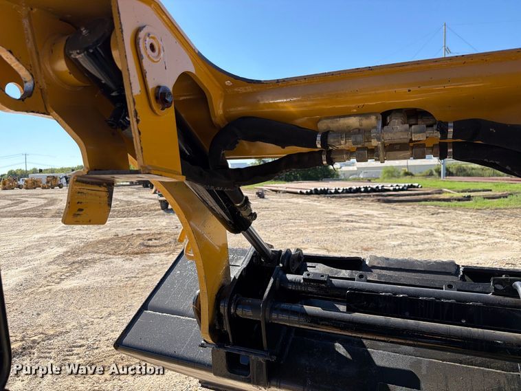 image for item FN3620 2018 Caterpillar 259D tracked skid steer loader