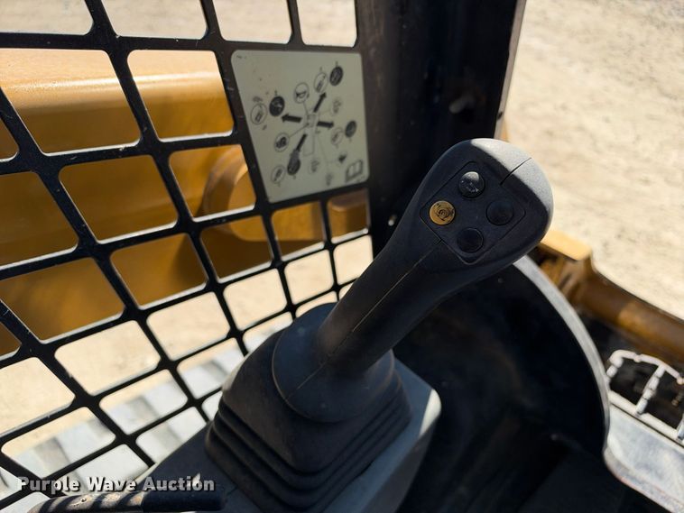 image for item FN3622 2021 Caterpillar 259D3 skid steer loader