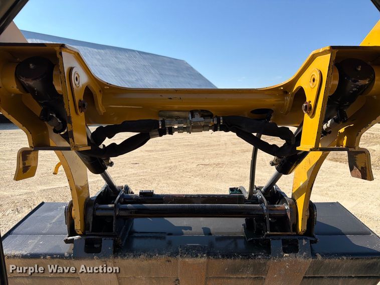 image for item FN3623 2018 Caterpillar 259D tracked skid steer loader