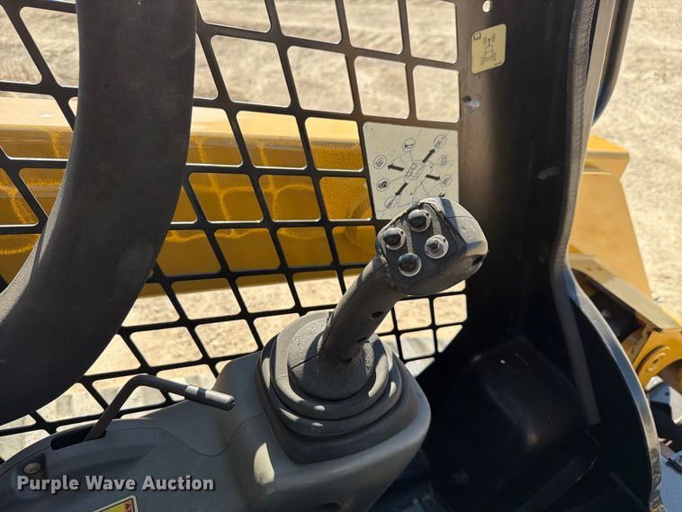 image for item FN3623 2018 Caterpillar 259D tracked skid steer loader