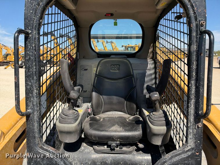 image for item FN3624 2018 Caterpillar 259D skid steer loader
