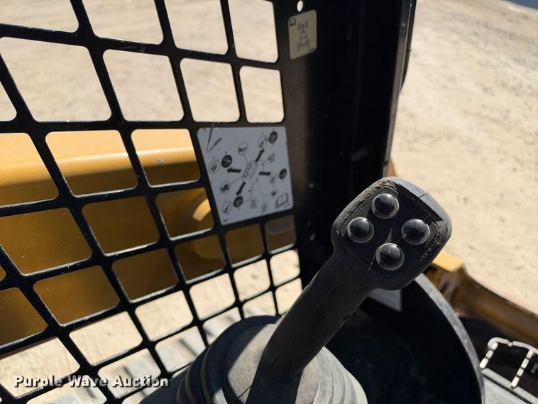 image for item FN3624 2018 Caterpillar 259D skid steer loader