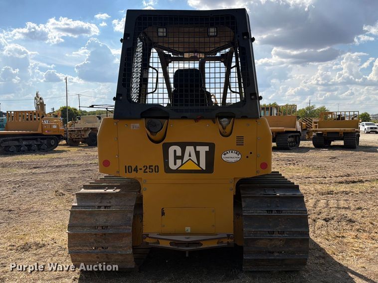 2015 Caterpillar D3K2 LGP