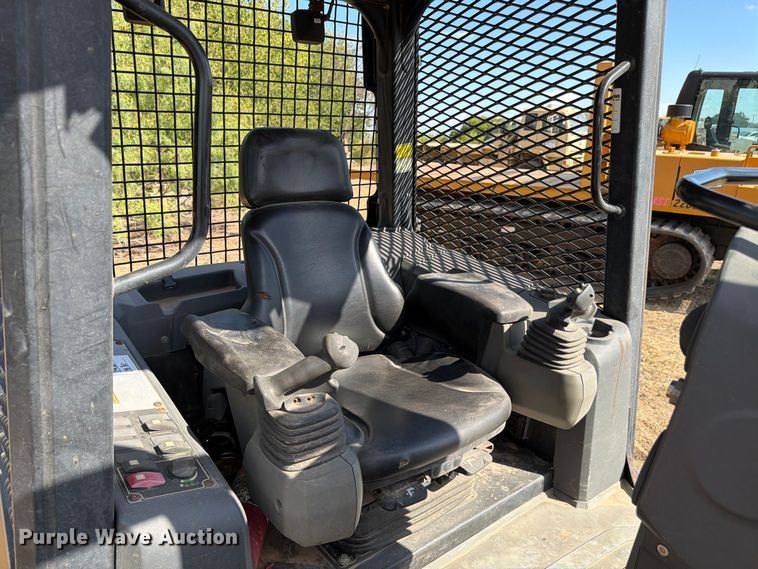 2015 Caterpillar D3K2 LGP