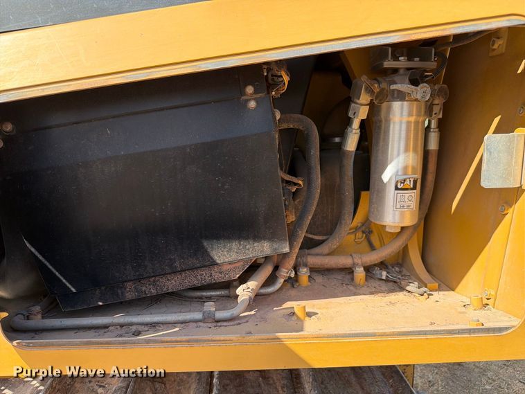 2015 Caterpillar D3K2 LGP
