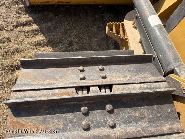 2015 Caterpillar D3K2 LGP