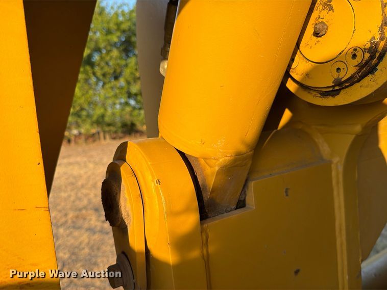 2011 Caterpillar D6T LGP