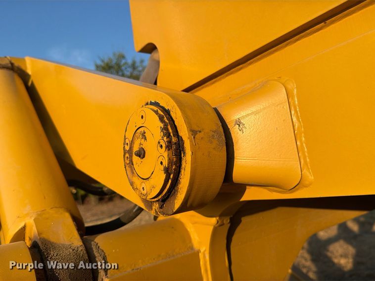 2011 Caterpillar D6T LGP