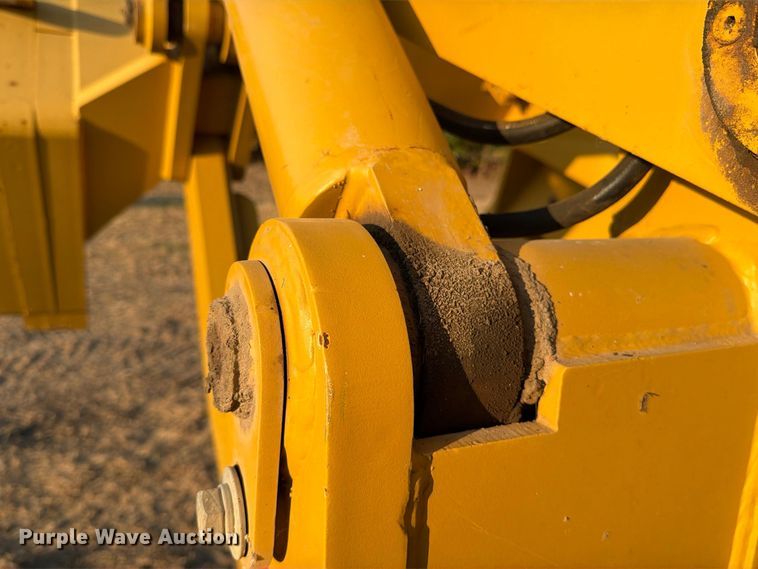 2011 Caterpillar D6T LGP