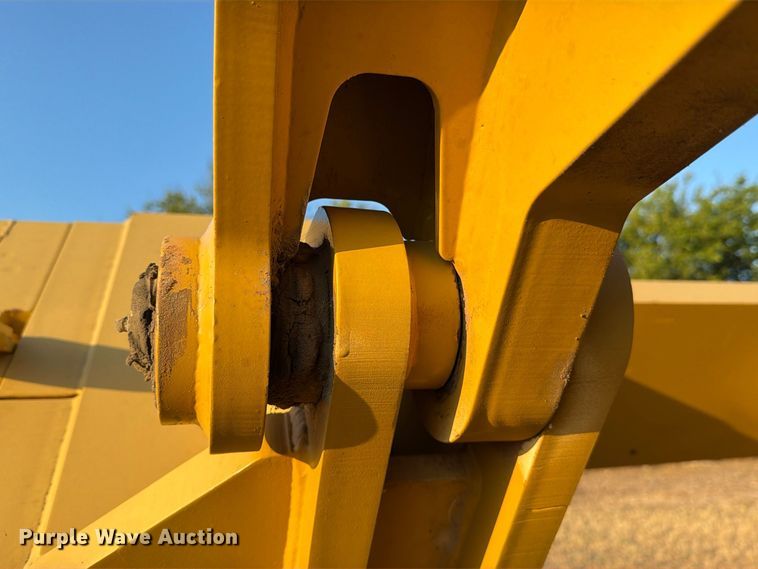 2011 Caterpillar D6T LGP