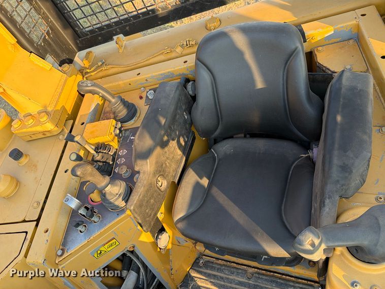 2011 Caterpillar D6T LGP