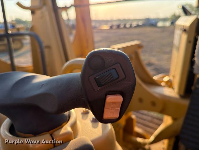 2011 Caterpillar D6T LGP