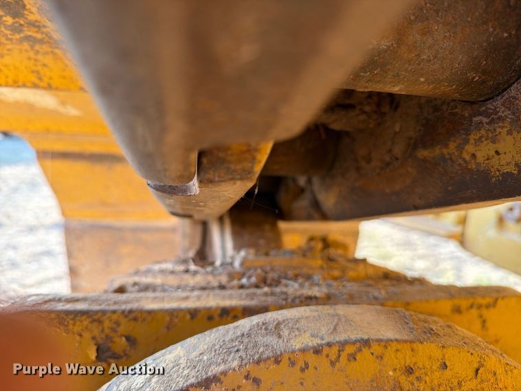 2011 Caterpillar D6T LGP