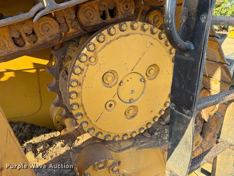 2011 Caterpillar D6T LGP