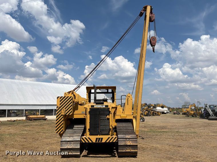 image for item FN3629 2006 Caterpillar D6R LGP Series III with 572 pipelayer