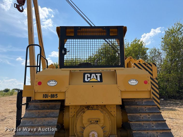 image for item FN3629 2006 Caterpillar D6R LGP Series III with 572 pipelayer