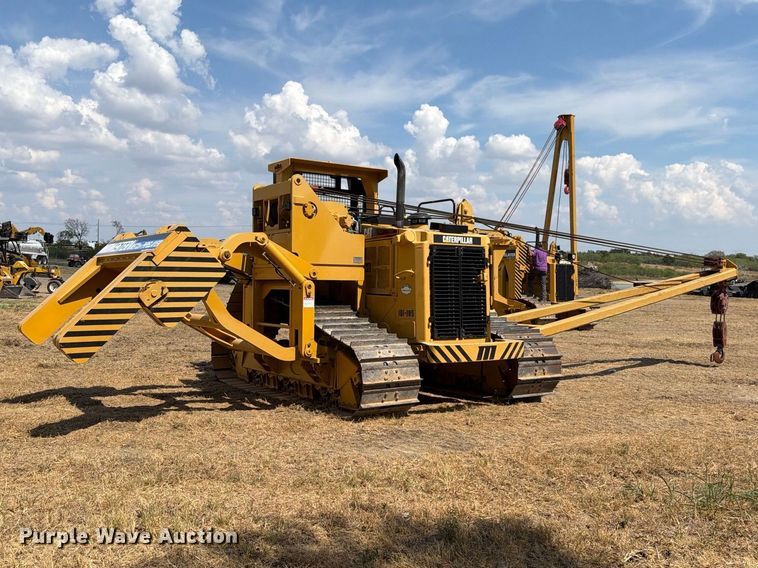 image for item FN3629 2006 Caterpillar D6R LGP Series III with 572 pipelayer