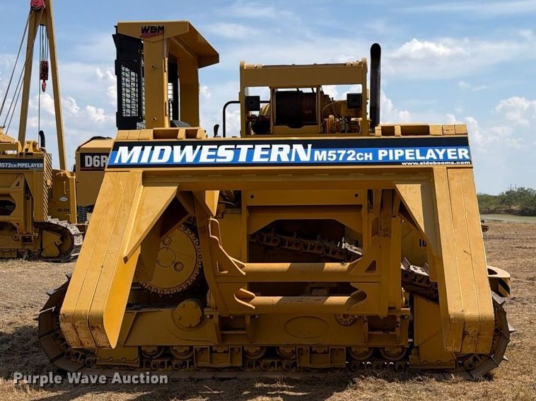 image for item FN3629 2006 Caterpillar D6R LGP Series III with 572 pipelayer