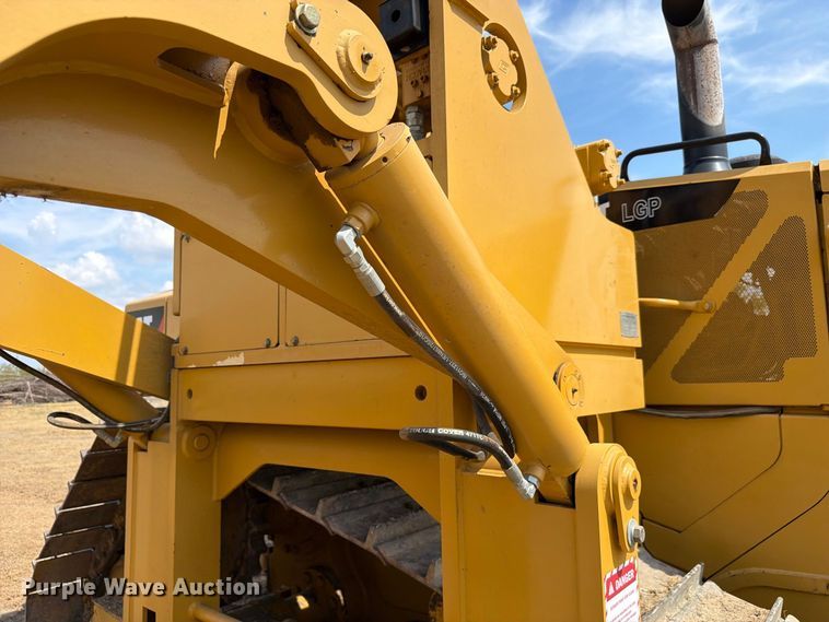 2011 Caterpillar D6T LGP