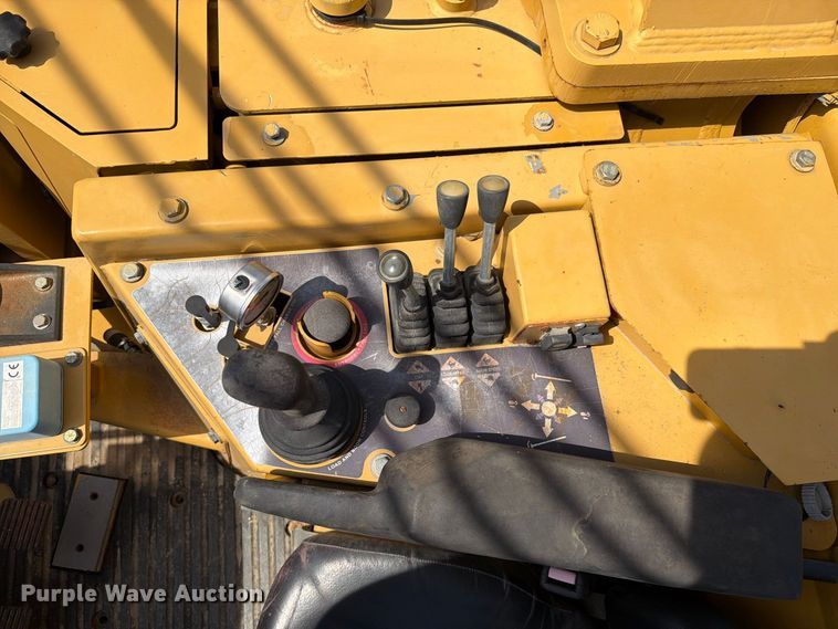 2011 Caterpillar D6T LGP