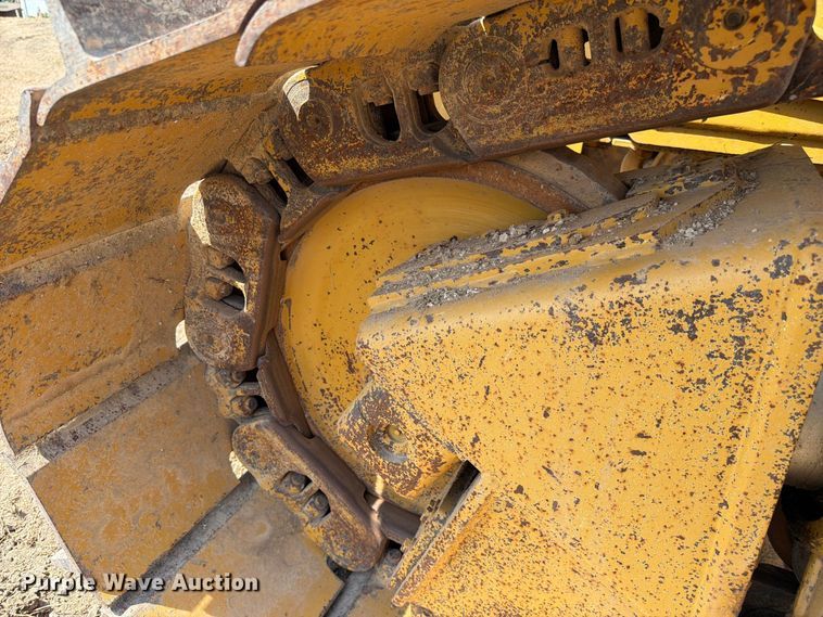 2011 Caterpillar D6T LGP