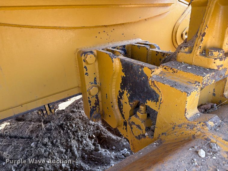 2011 Caterpillar D6T LGP