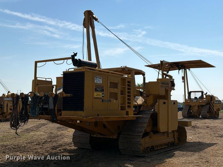 image for item FN3633 2006 Caterpillar D6N LGP tack tractor with pipelayer