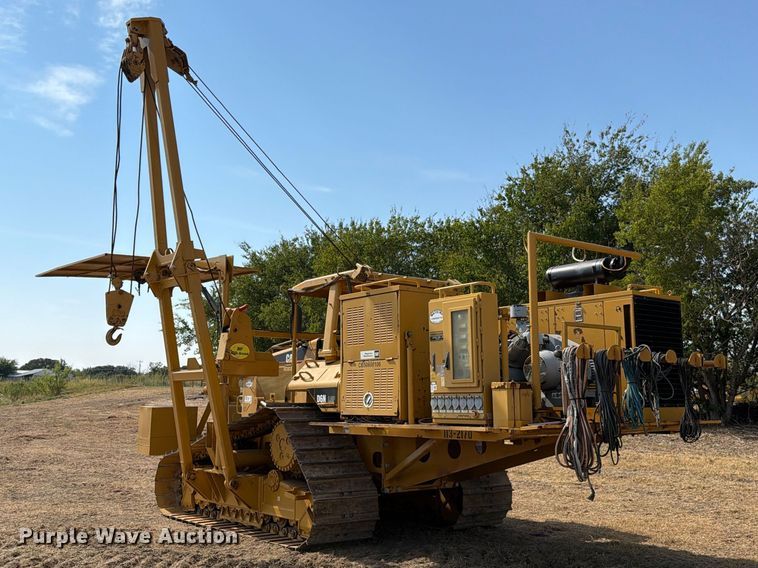 image for item FN3633 2006 Caterpillar D6N LGP tack tractor with pipelayer