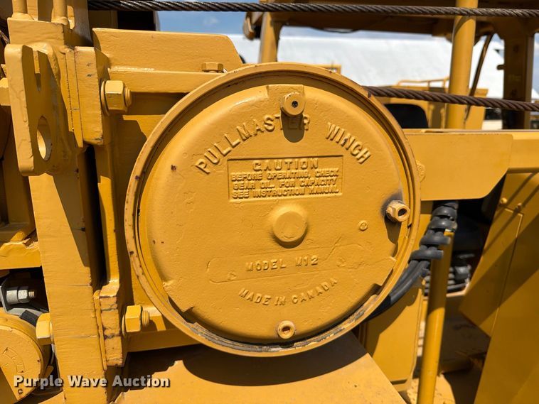 image for item FN3633 2006 Caterpillar D6N LGP tack tractor with pipelayer